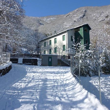 Appartements Les Pins Cierp Exterior photo